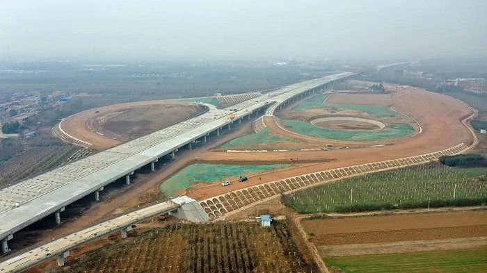 變廢為寶 600多萬噸建筑垃圾鋪筑高速公路，開啟公路工程綠色新篇章